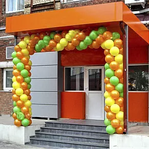 Оформление магазина шарами